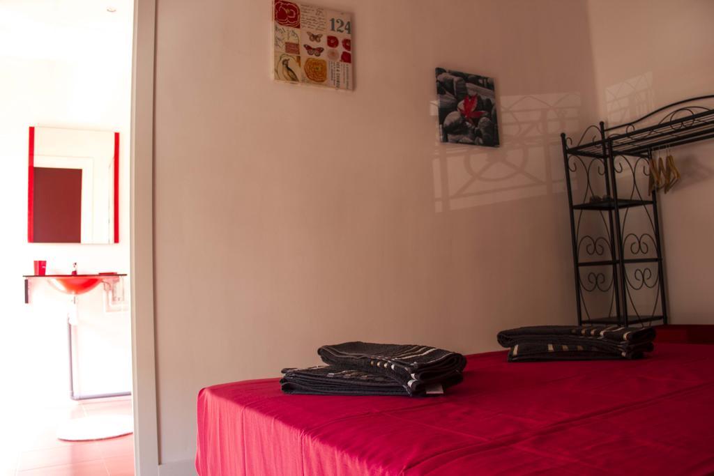 Colors Rooms Valencia Exterior photo