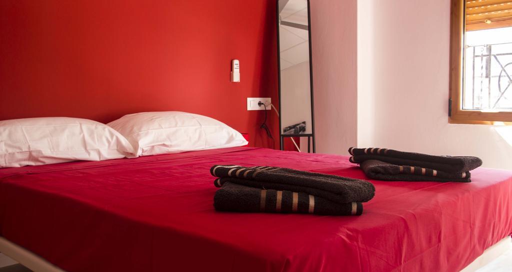 Colors Rooms Valencia Room photo